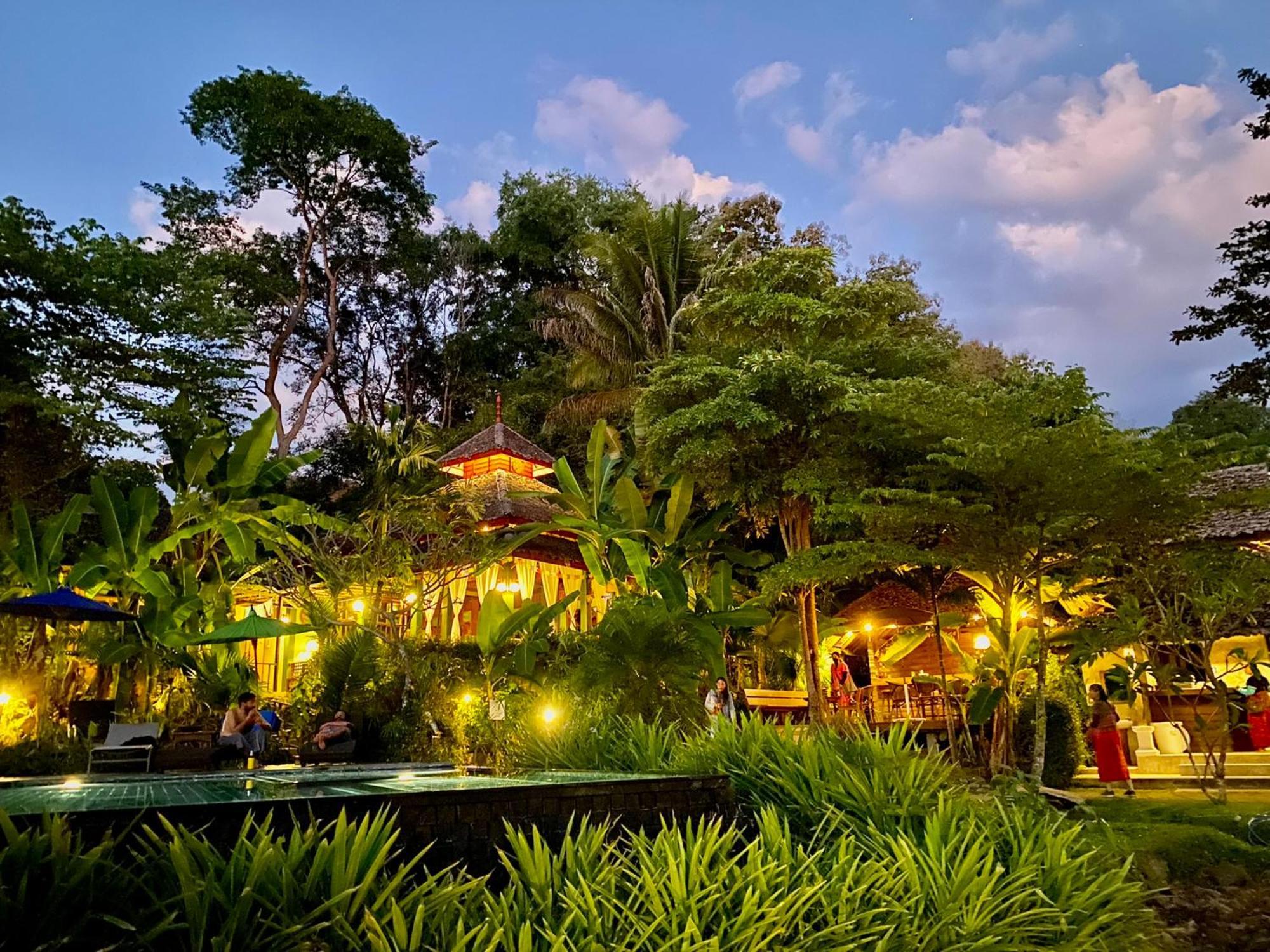 Fern Resort Mae Hong Son Esterno foto