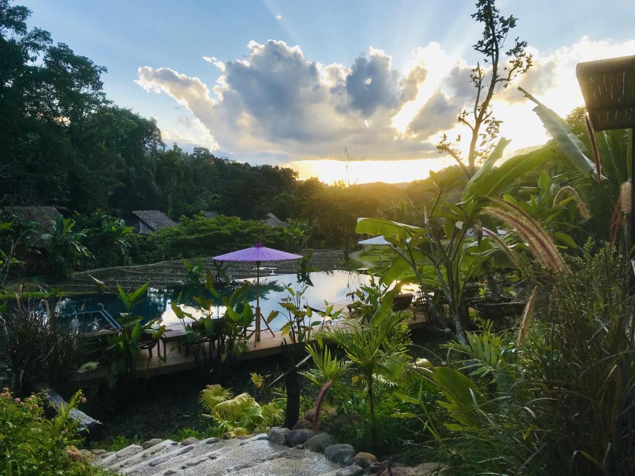 Fern Resort Mae Hong Son Esterno foto